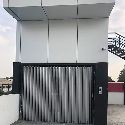 GOODS LIFT (MACHINE ROOM LESS)